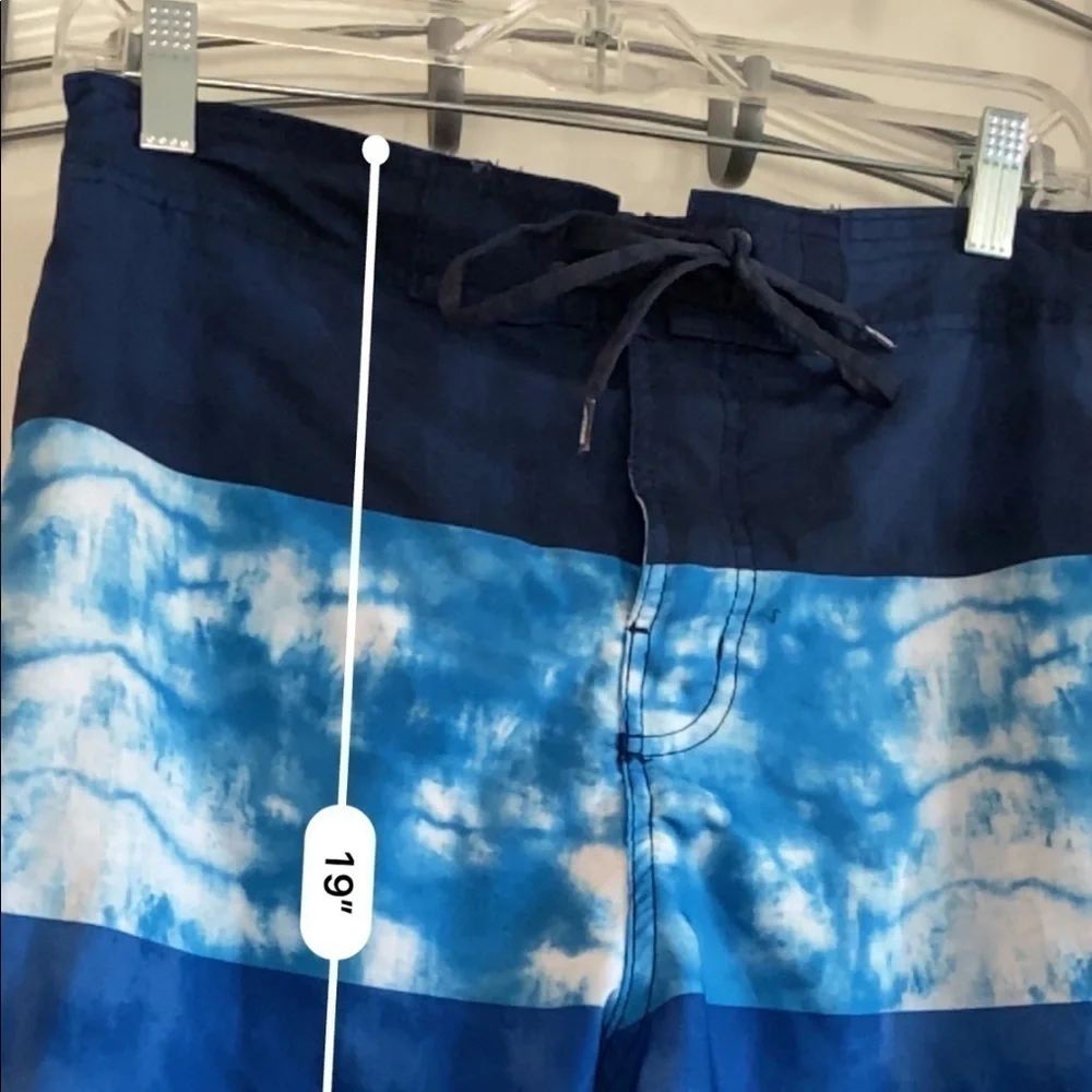 Men’s Blue and white speedo swim trunks Medium‎